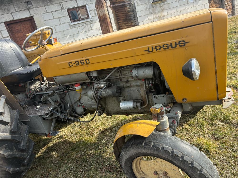 Ursus c4011>c-360