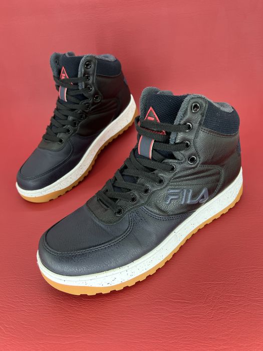 Кросівки чоловічі 43р. Fila