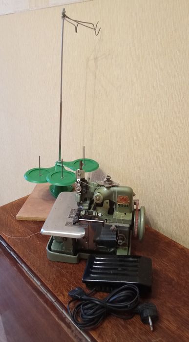 Оверлок побутовий