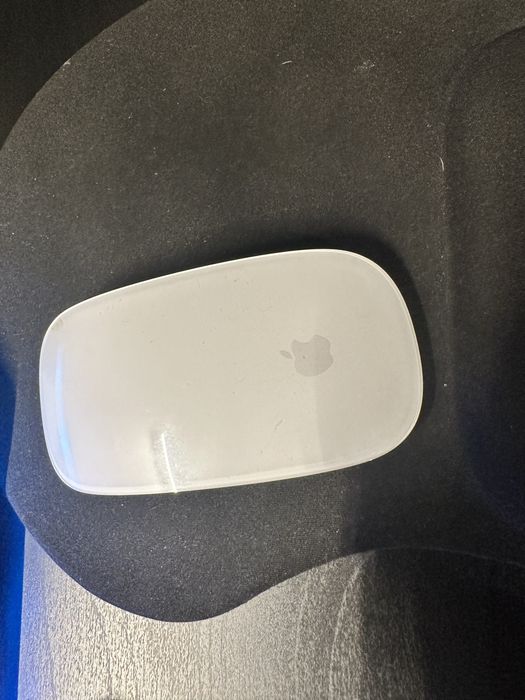 Macbook Pro 16 2019 i9 32gb 1T SSD 8gb AMD Radeon 5500M