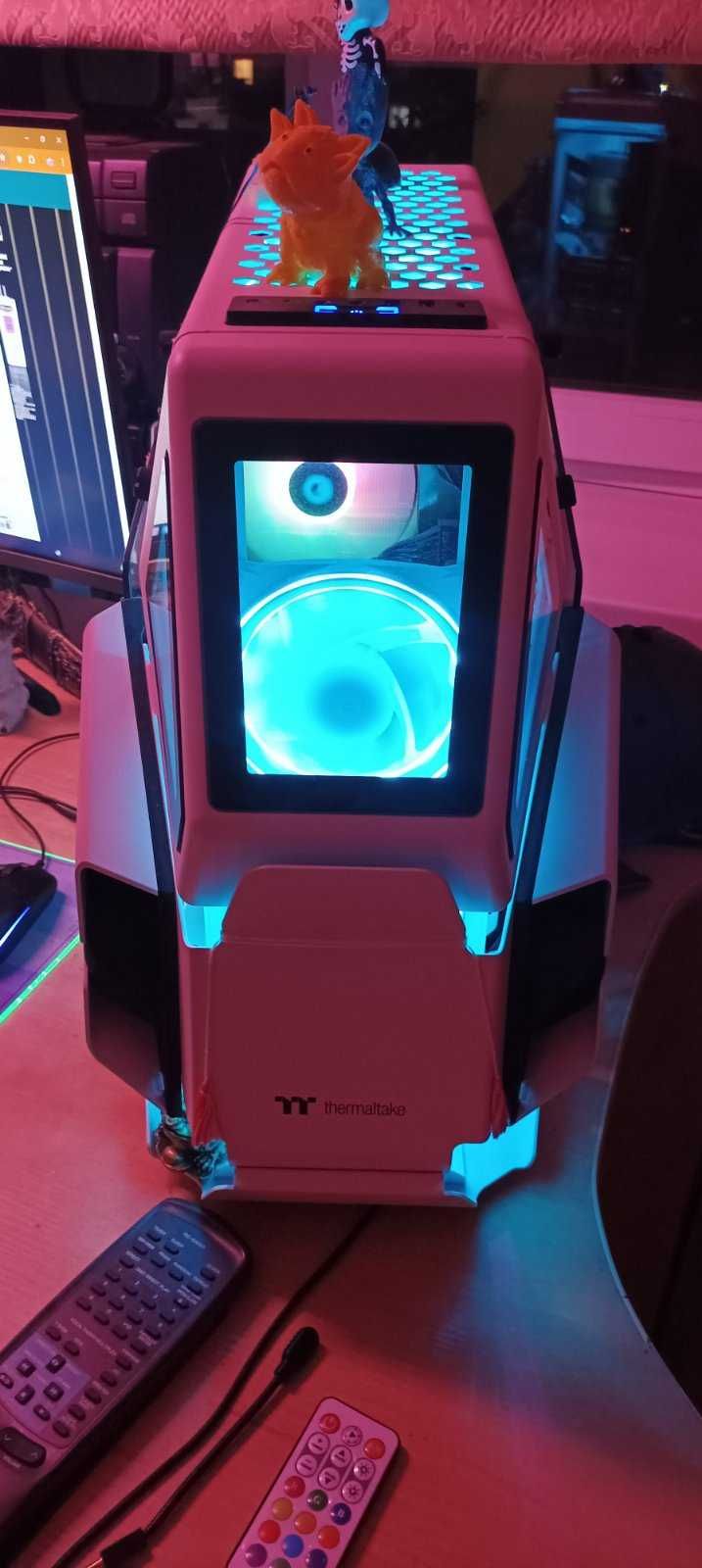 Корпус Thermaltake AH T200 +4 GAMEMAX ARGB 120мм+Хаб з пультом Б\У