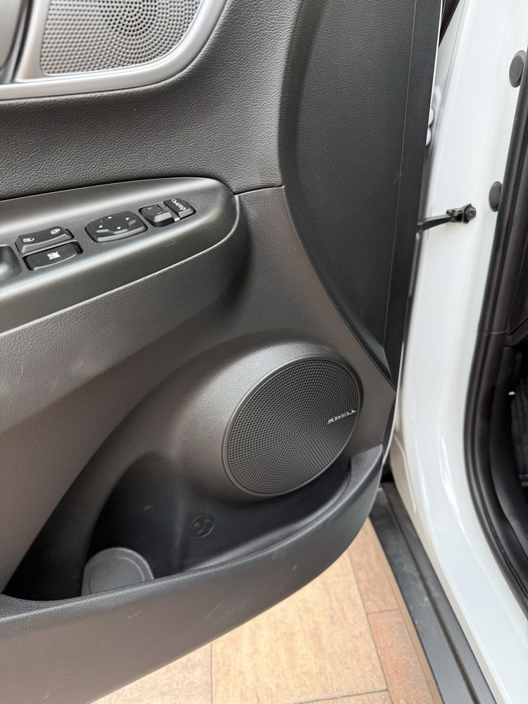 Hyundai Kona 64 premium