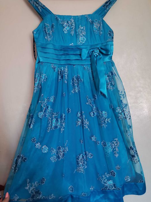 Нарядный сарафан для девочек возрастом 11-13 лет