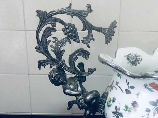 Centro de mesa em Porcelana e Pegas de Estanho