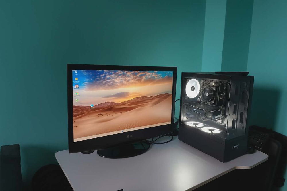 Komputer stacjonarny + monitor 27” LG TV + klawiatura i mysz RGB