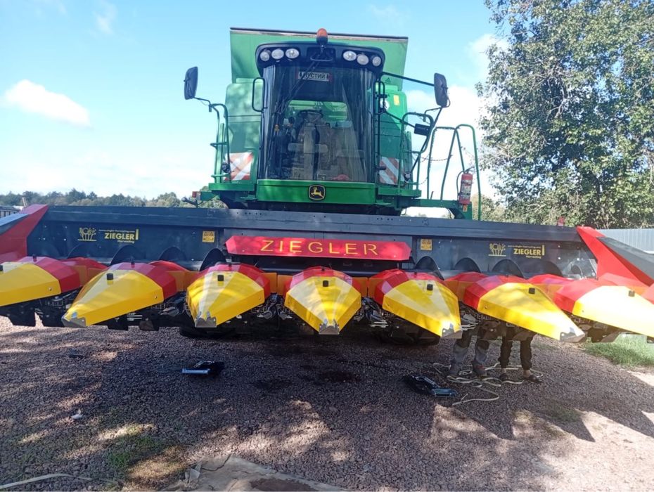 Надаємо послуги з збору кокурудзи