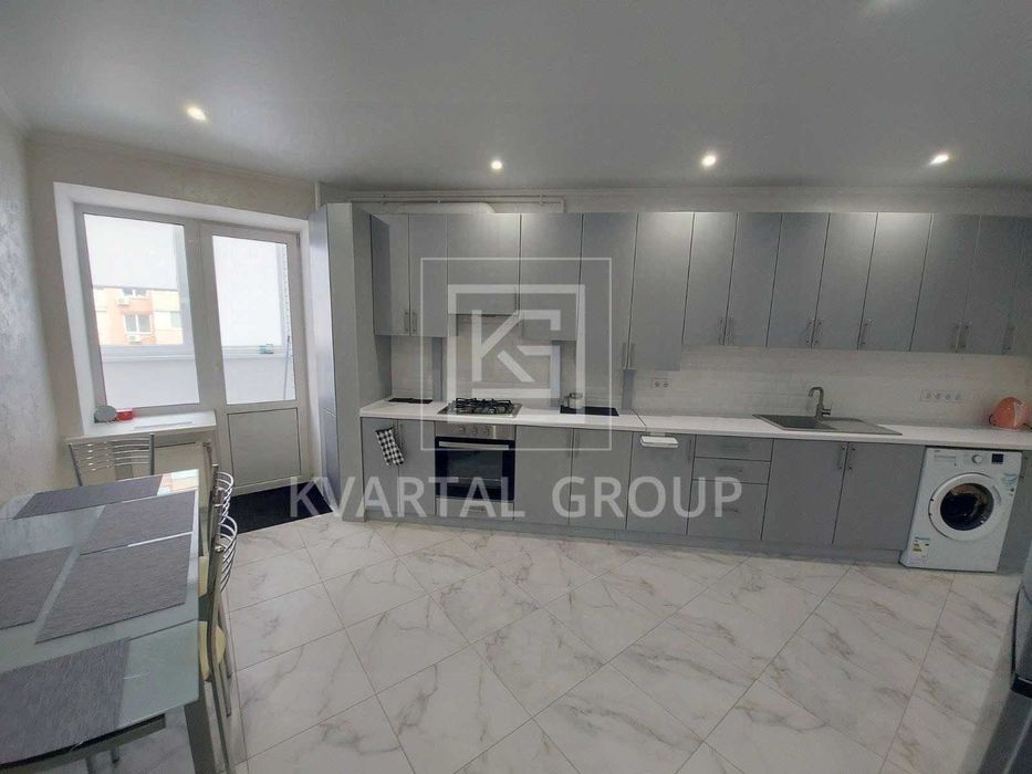 БЕЗ КОМІСІЇ! Трикімнатна квартира з ремонтом, меблями.парк ЦЕНТРАЛЬНИЙ