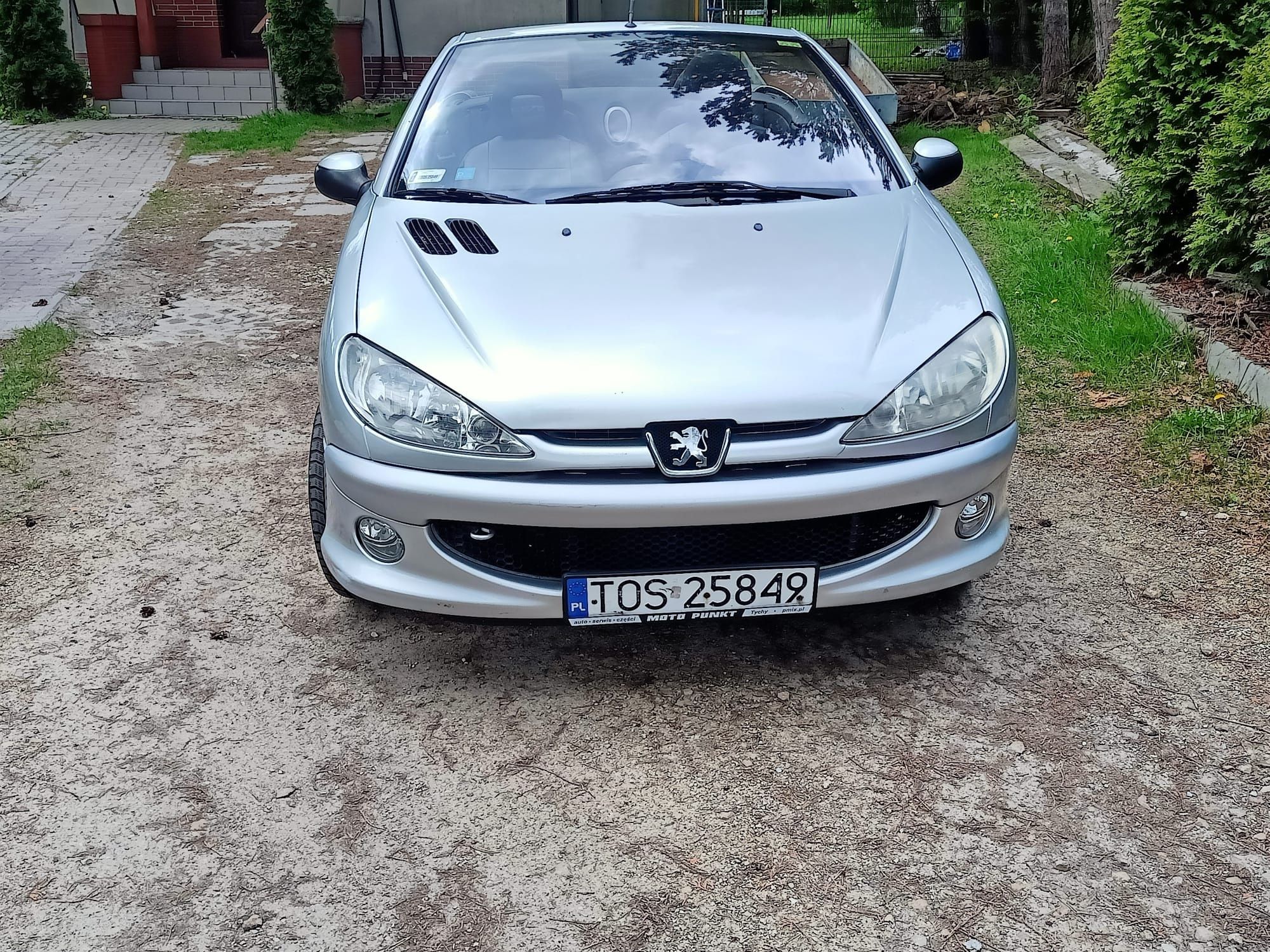 Peugeot cabrio 2004 rok