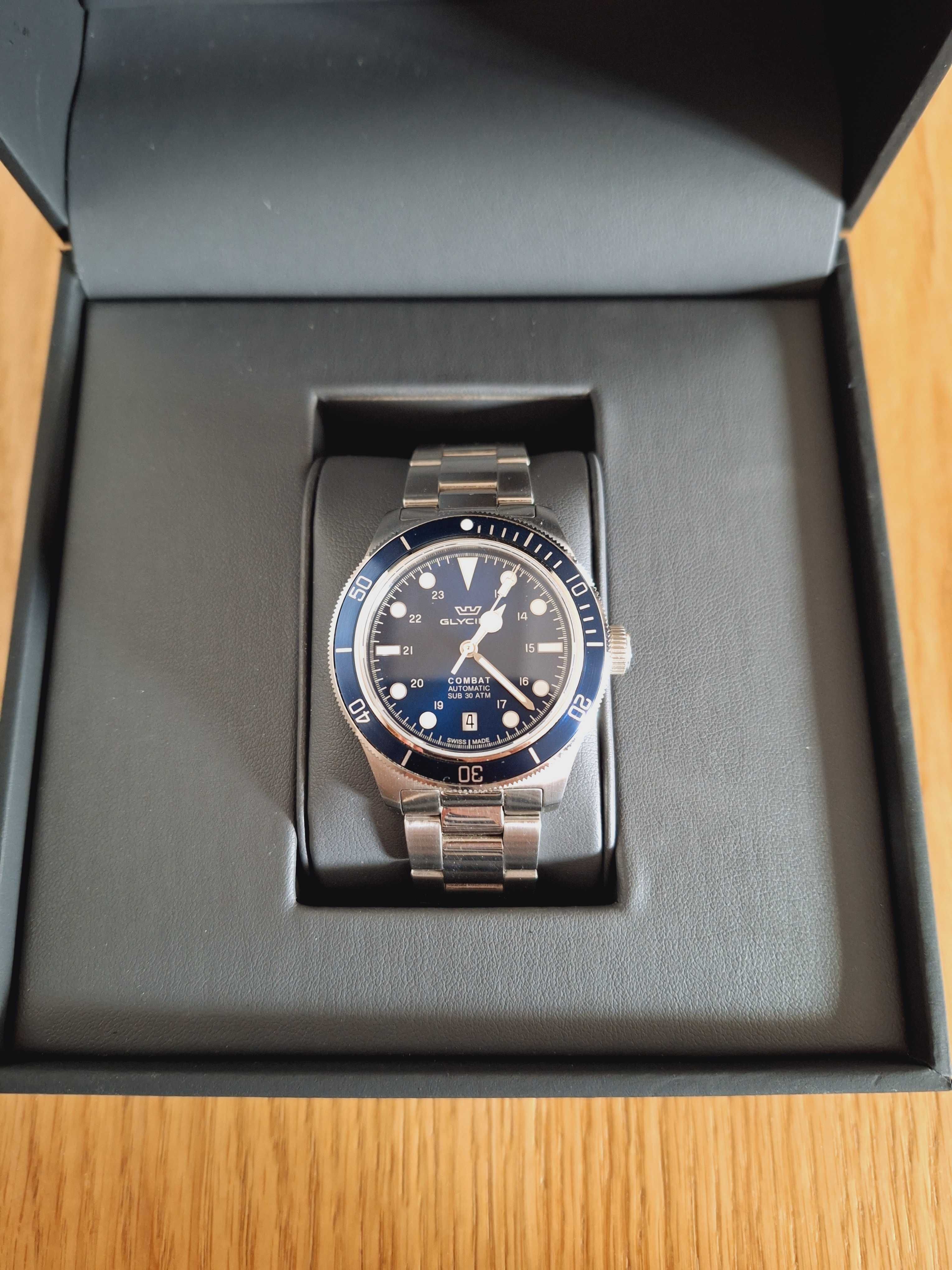 Glycine Combat Sub 39 GL0400 Navy jak Tudor Black Bay 58 BB58 39mm