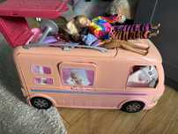 Kamper Barbie wraz z lalkami