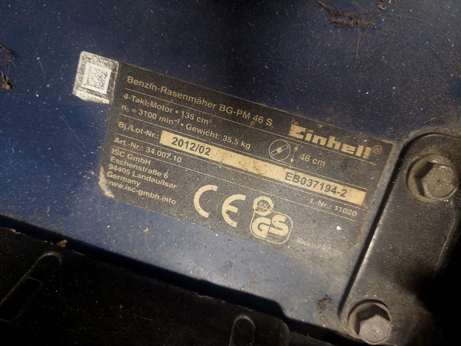 Máquina corta relva