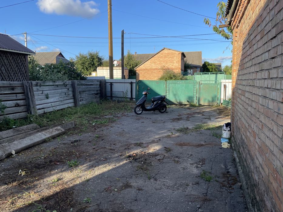 Продається будинок (дача)