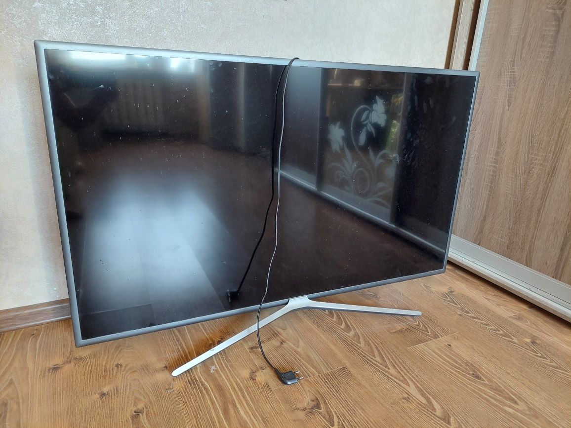 Телевізор Samsung UE49K550AW