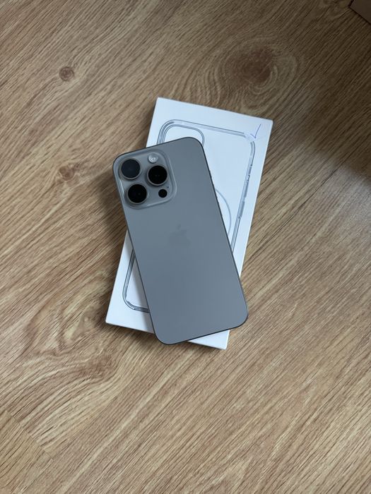 Iphone 15 Pro de 256gb com fatura e garantia ( Como Novo)