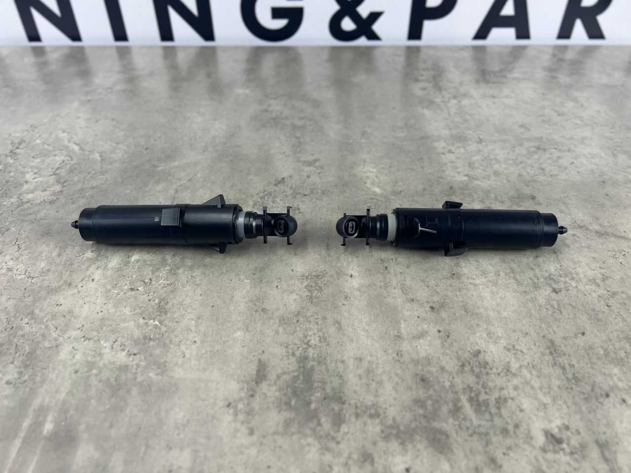 Омивач фар - BMW X5 ( F15 ) 61677292657 / 61677292658