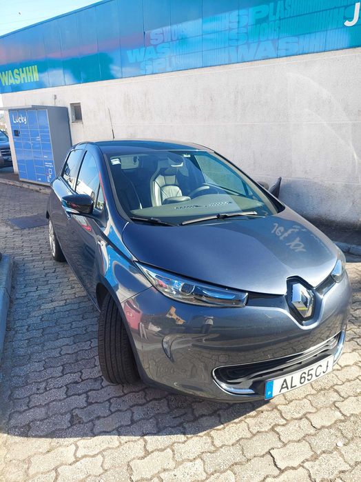 ZOE 2021/10 elétrico