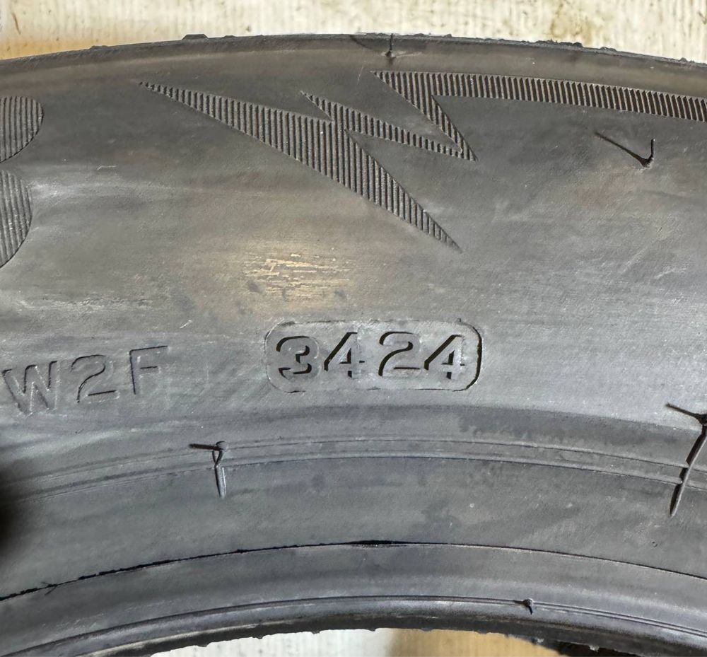 2x 205/60r16 Bridgestone Blizzak LM005 92H 2024