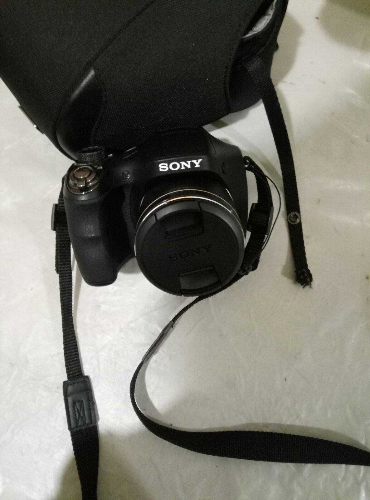 Фотоапарат Sony dsc-h300.