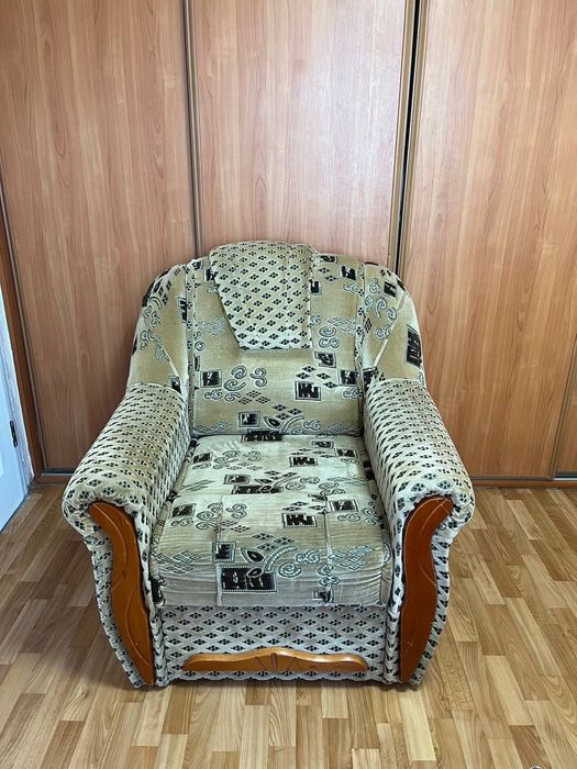 Продам крісло розкладне