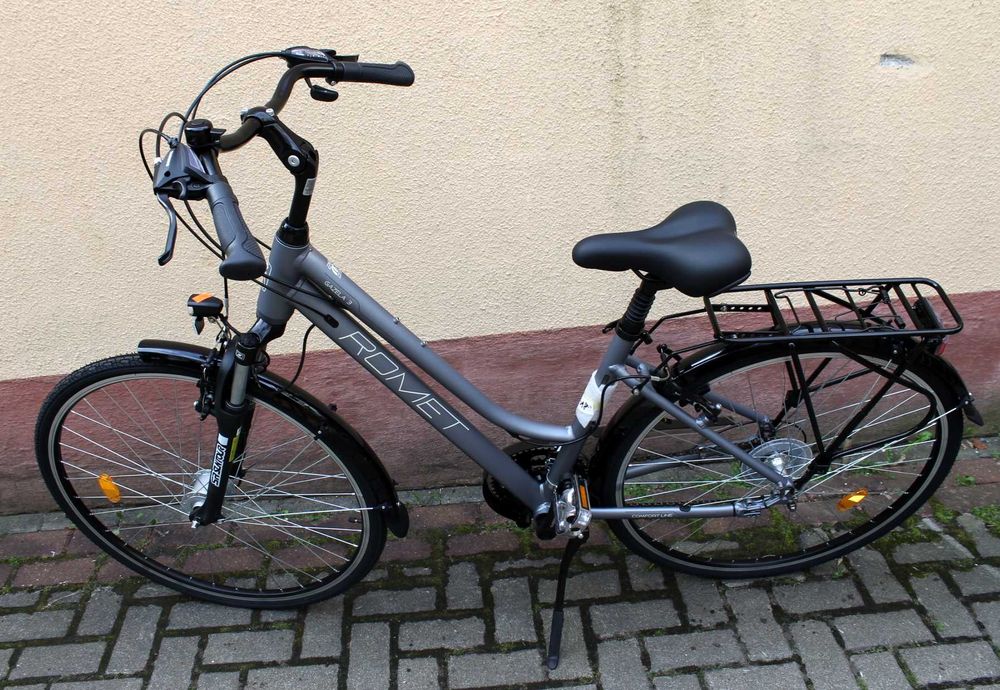Rower trekkingowy ROMET GAZELA 3 rama 18 " koła 28"