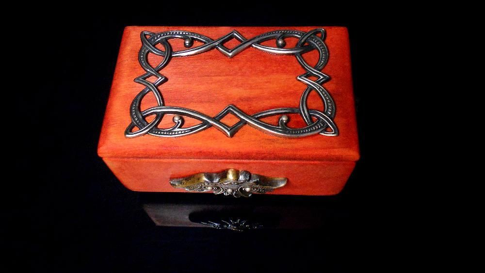 Визитница настольная