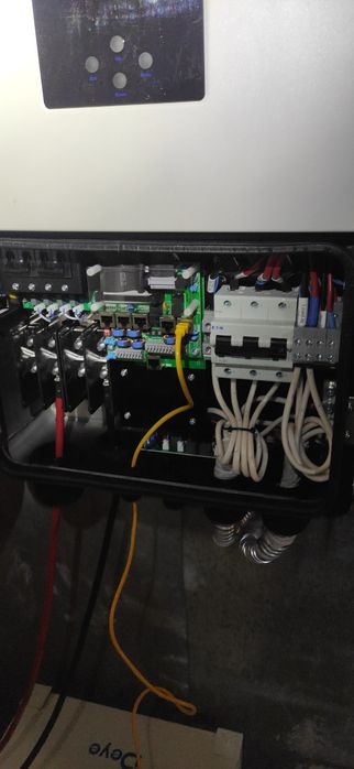 Підключення інвертора. Монтаж систем безперебійного живлення.