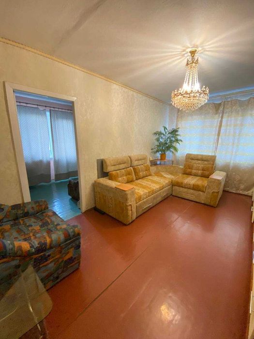 Продаж 2 к квартири вул. Суворова 13, р-н Тітова.