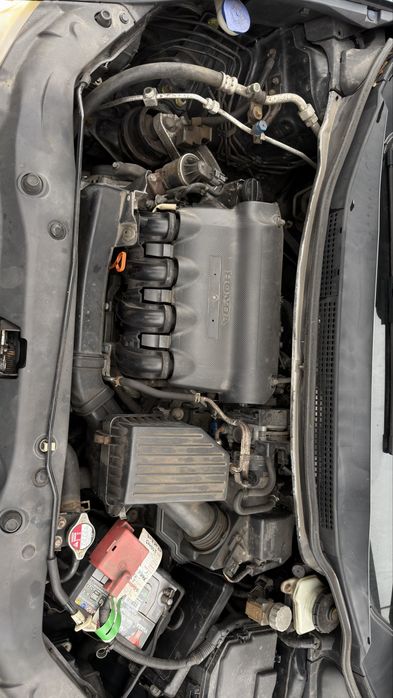 Samochod honda civic 2006 poj 1.4 przebieg 263tys