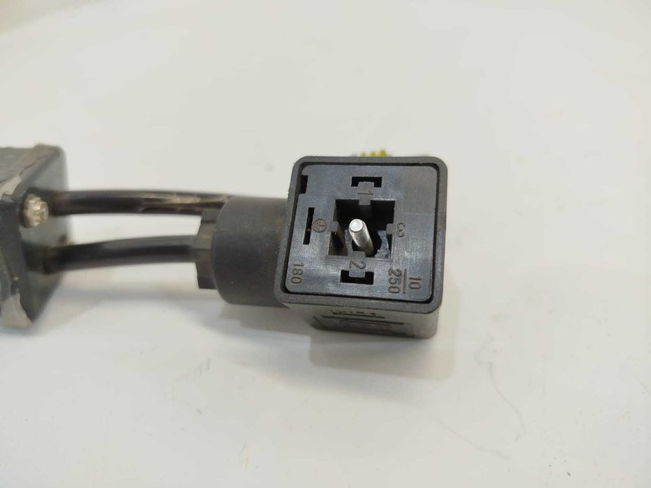 Adapter wtyczka kabel siewnika Vaderstad RDF Rapid 440415