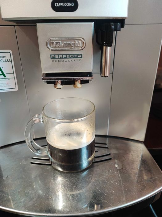 Еавомашина Delonghi 5500