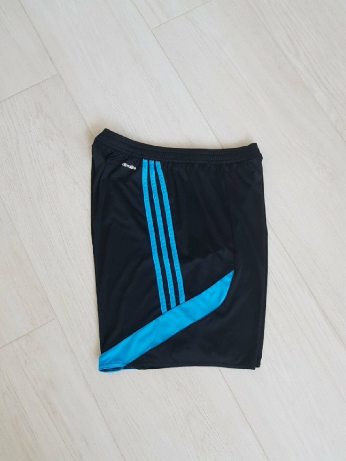 Шорти Adidas climalite розмір M