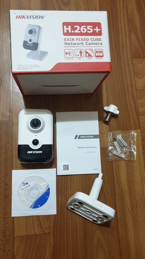 НОВАЯ ! IP камера Hikvision DS-2CD2421G0-I