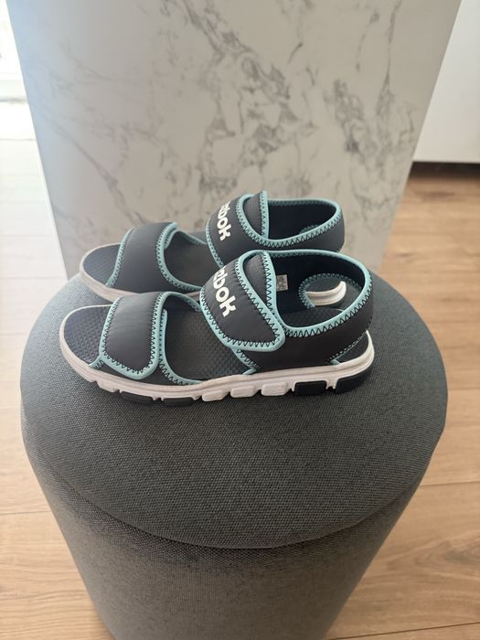 Sandały Reebok roz 35