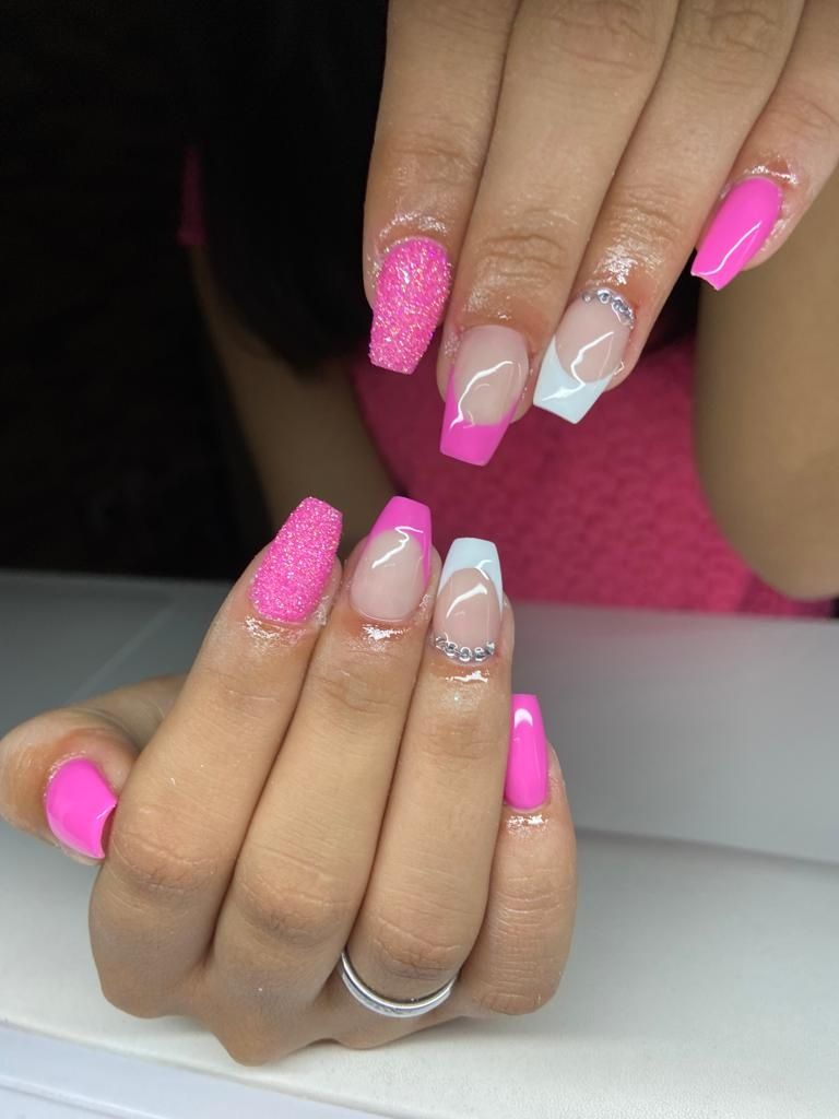 Unhas de gel e verniz gel