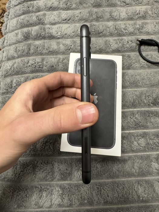 Айфон 11 на 128 гб 71 акб с нюансом