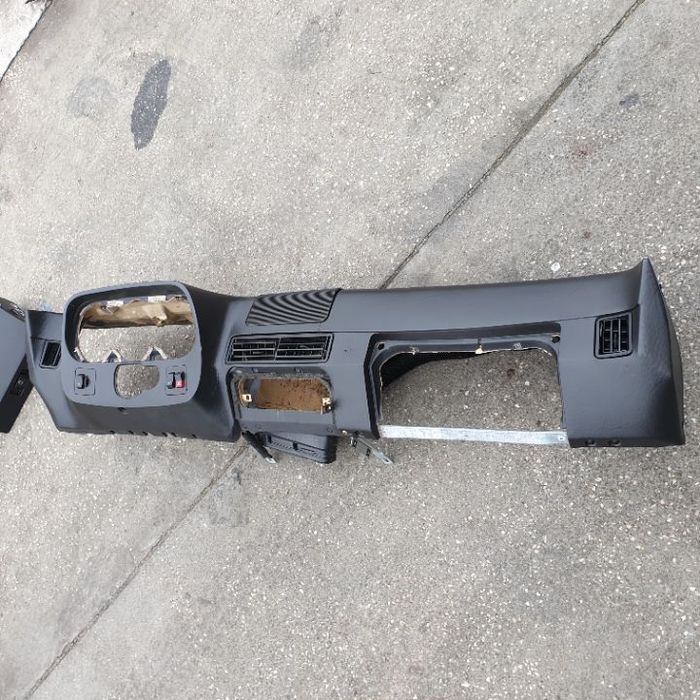 PORSCHE 924 DESKA KONSOLA KOKPIT EUROPA