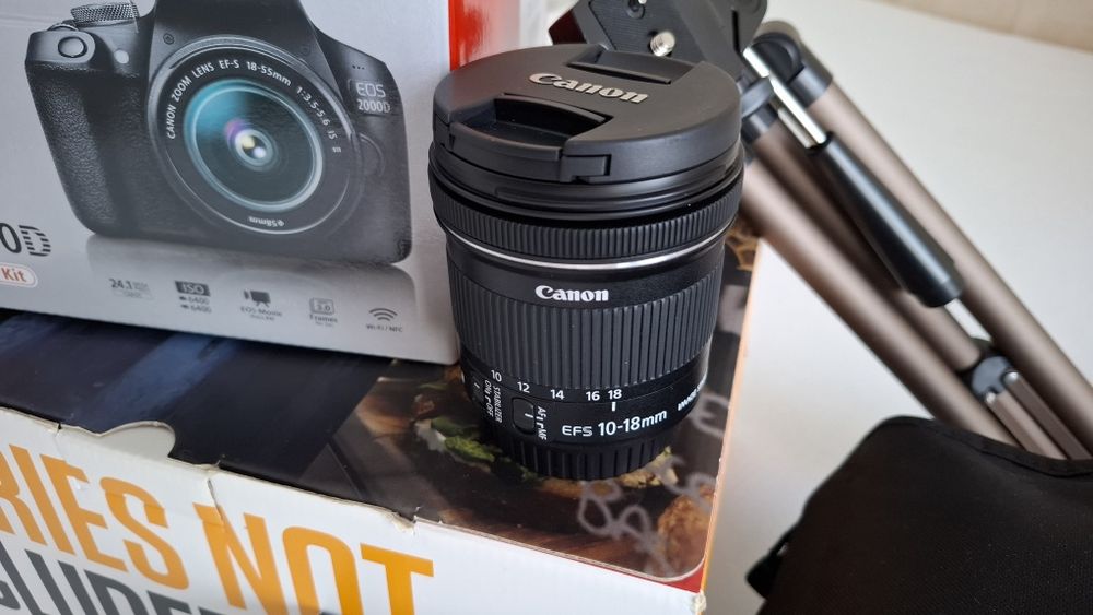 Canon EOS 2000D plus 2 obiektywy jak nowy