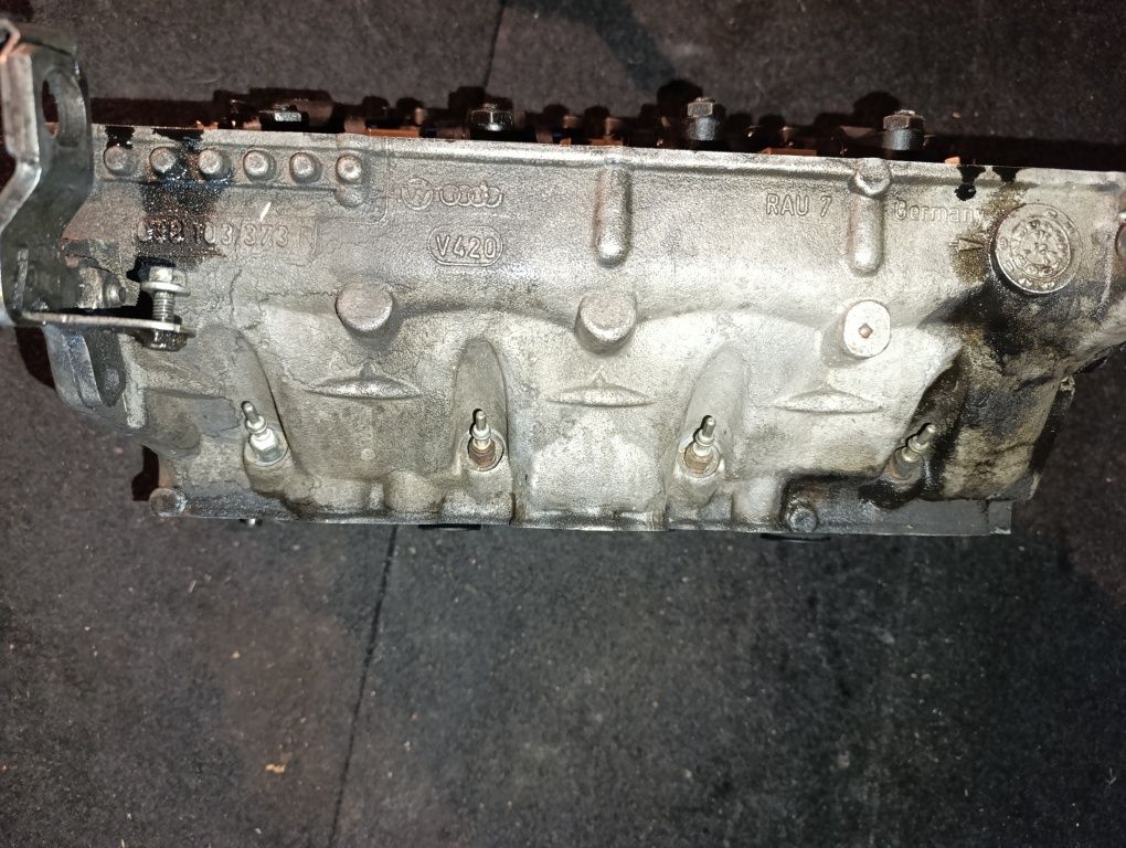 Głowica wałek wtryski wtryskiwacze pompowtryski volkswagen passat b6