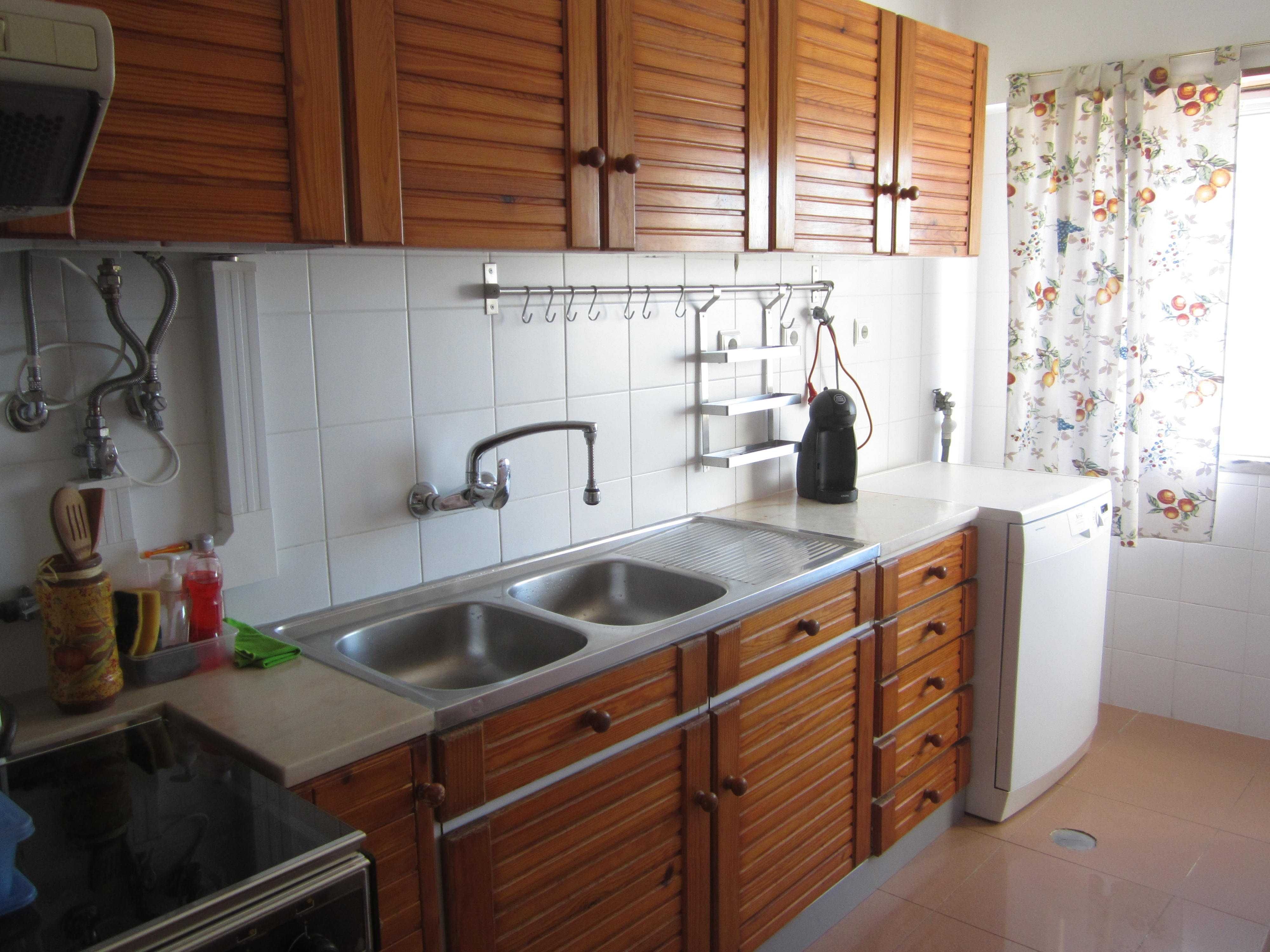AL - Apartamento  T2 em Massamá para férias;