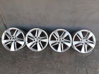 Комплект оригінальних легкосплавних дисків Skoda 5/112R17