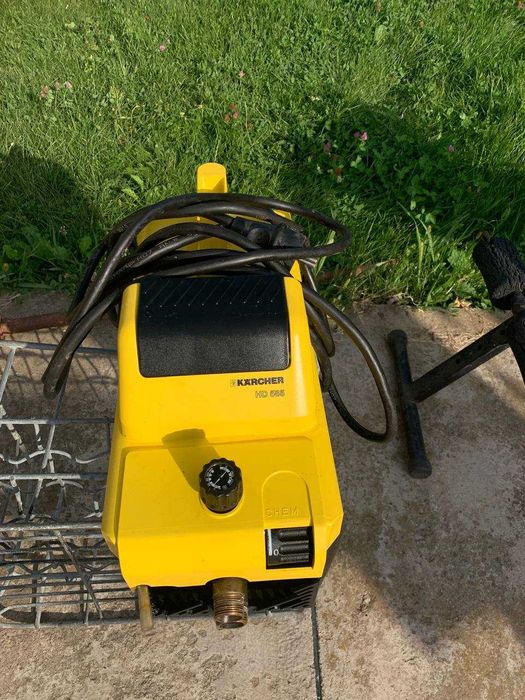Професійний миючий аппарат Kärcher HD 585