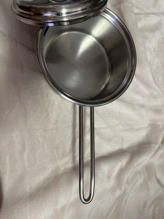 Tacho em inox de boa qualidade