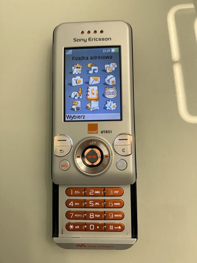 Telefon Sony Ericsson W580i