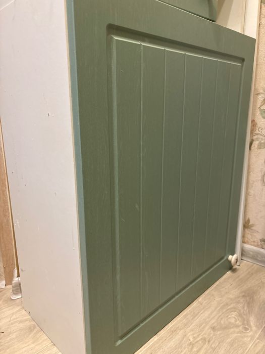 Продам верхні кухонні шафи б/у