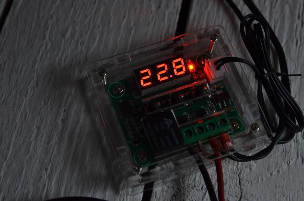 Mata grzewcza z termostatem cyfrowym 10W dużej mocy! 8x14cm