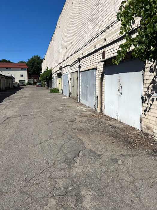 Гараж на Космической