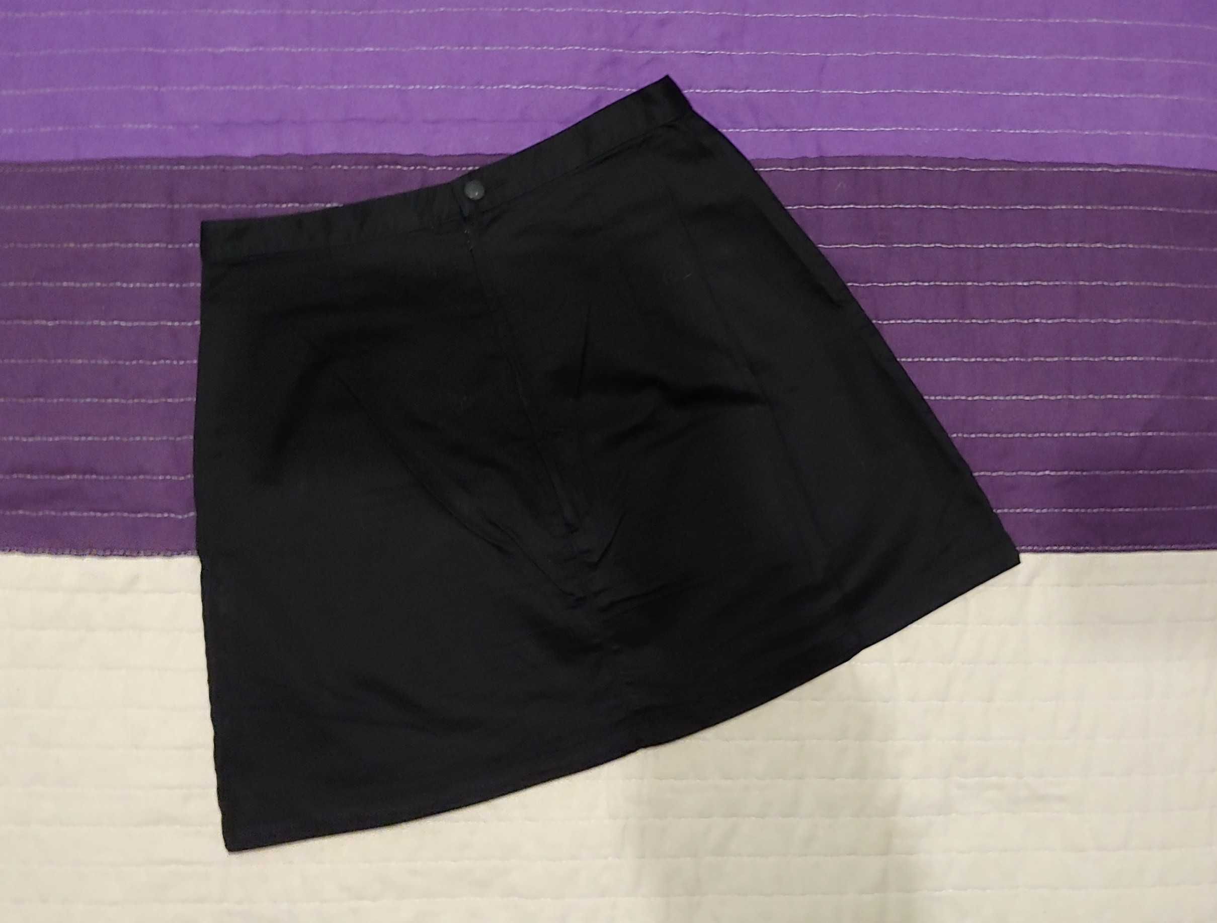 Zgrabna minióweczka H&M. Rozmiar S. 
bawełna 98%