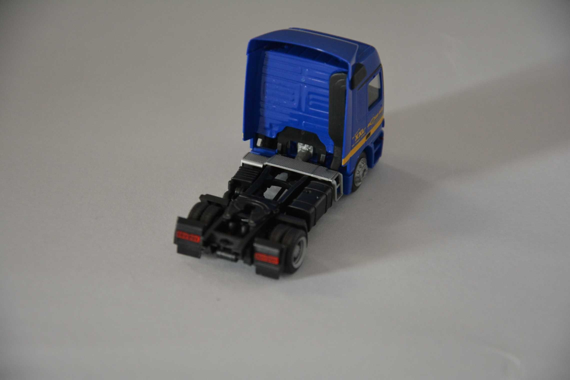 1:87 (H0) Herpa 145961 - Mercedes-Benz Actros L Lowliner - Nord-Sud