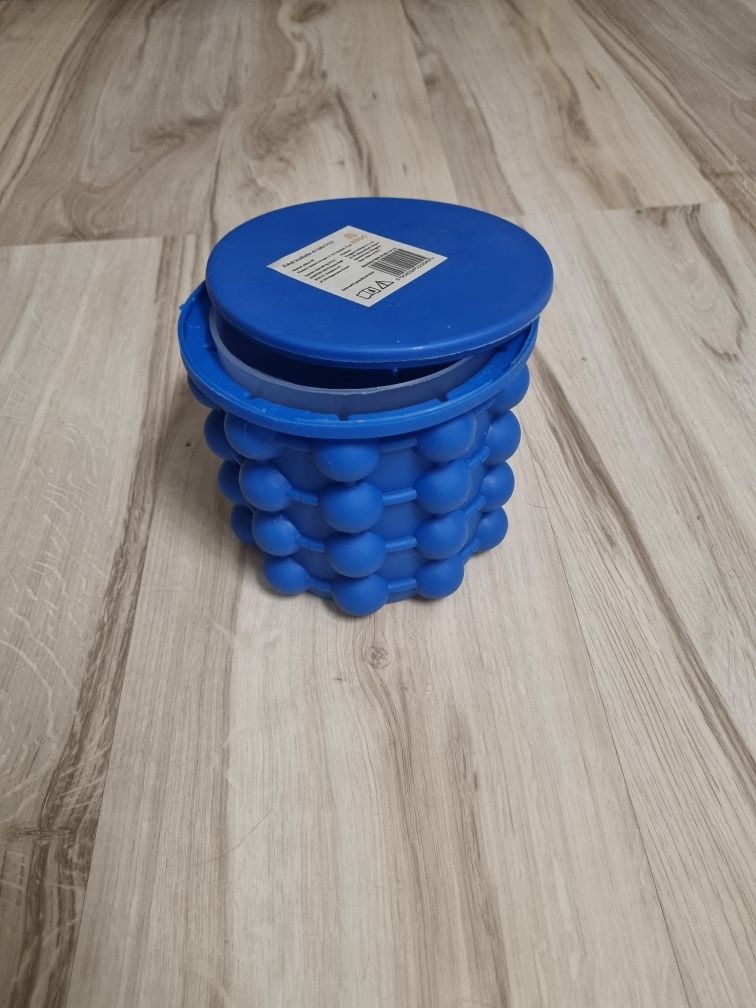 Kubek do lodu pojemnik