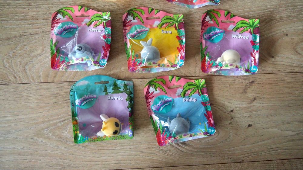 Nowy Zestaw 7 szt Flockies, figurki kolekcjonerskie, domek, zwierzątka